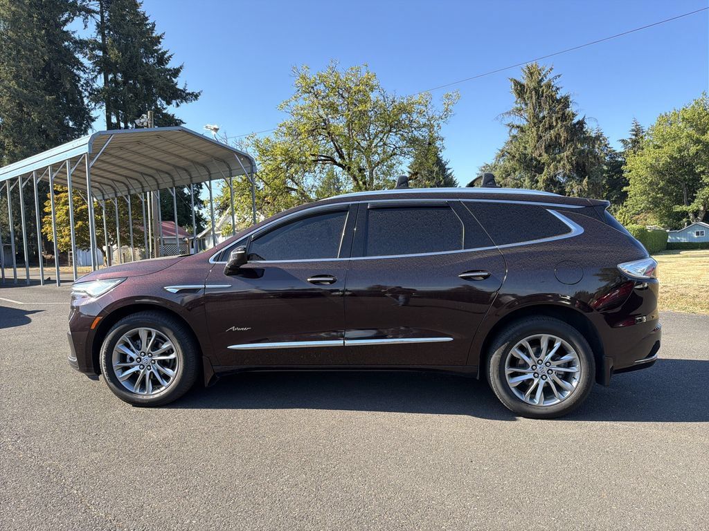 Used 2023 Buick Enclave Avenir w/ Avenir Technology Package AWD/4WD image 3