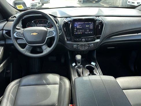 Used 2023 Chevrolet Traverse LT AWD/4WD image 10