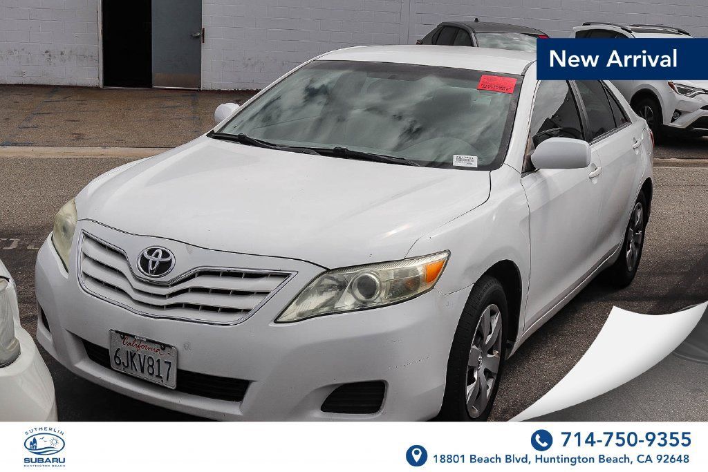 Used 2010 Toyota Camry FWD image 1
