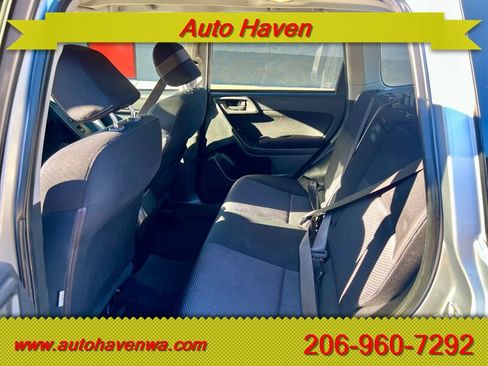 Used 2015 Subaru Forester 2.5i Premium w/ All-Weather Package AWD/4WD image 10