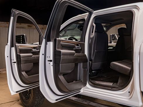 Used 2024 Chevrolet Silverado 2500 LT w/ Z71 Sport Edition image 24