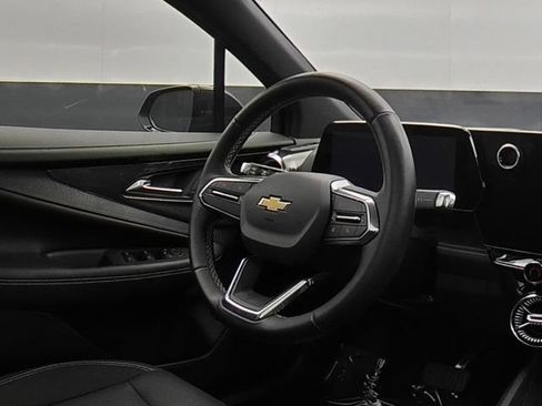 Used 2024 Chevrolet Blazer EV LT AWD/4WD image 22