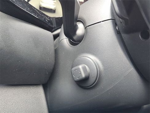 Used 2022 Nissan Pathfinder Platinum w/ Lighting Package (N92) image 21