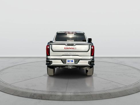 Used 2024 GMC Sierra 2500 Denali w/ Denali Reserve Package AWD/4WD image 7