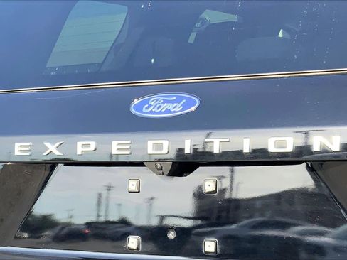 Certified 2025 Ford Expedition Active RWD image 27