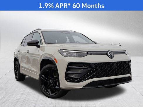 New 2026 Volkswagen Tiguan SE R-Line AWD/4WD image 1