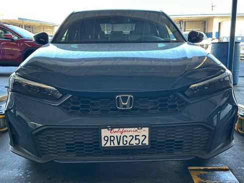 Used 2025 Honda Civic Sport Touring image 3
