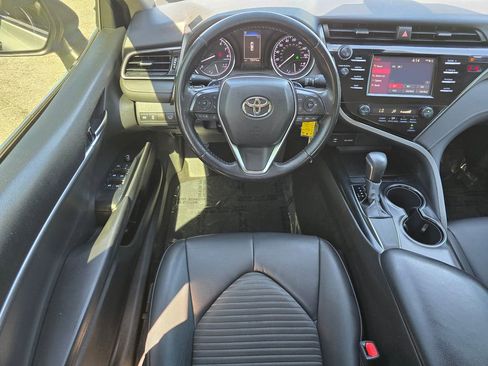 Used 2019 Toyota Camry SE FWD image 28