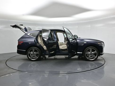 Used 2022 Genesis GV80 3.5T w/ Prestige Package 07 AWD/4WD image 4