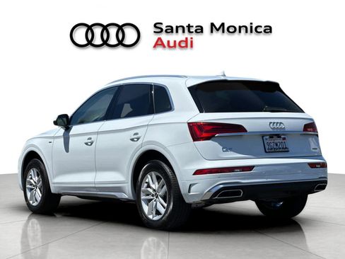 Used 2023 Audi Q5 2.0T Premium w/ Convenience Package image 6