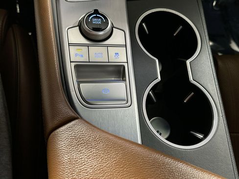 Used 2021 Genesis G70 3.3T image 29