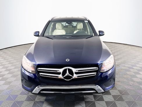 Used 2018 Mercedes-Benz GLC 300 w/ Premium Package image 2