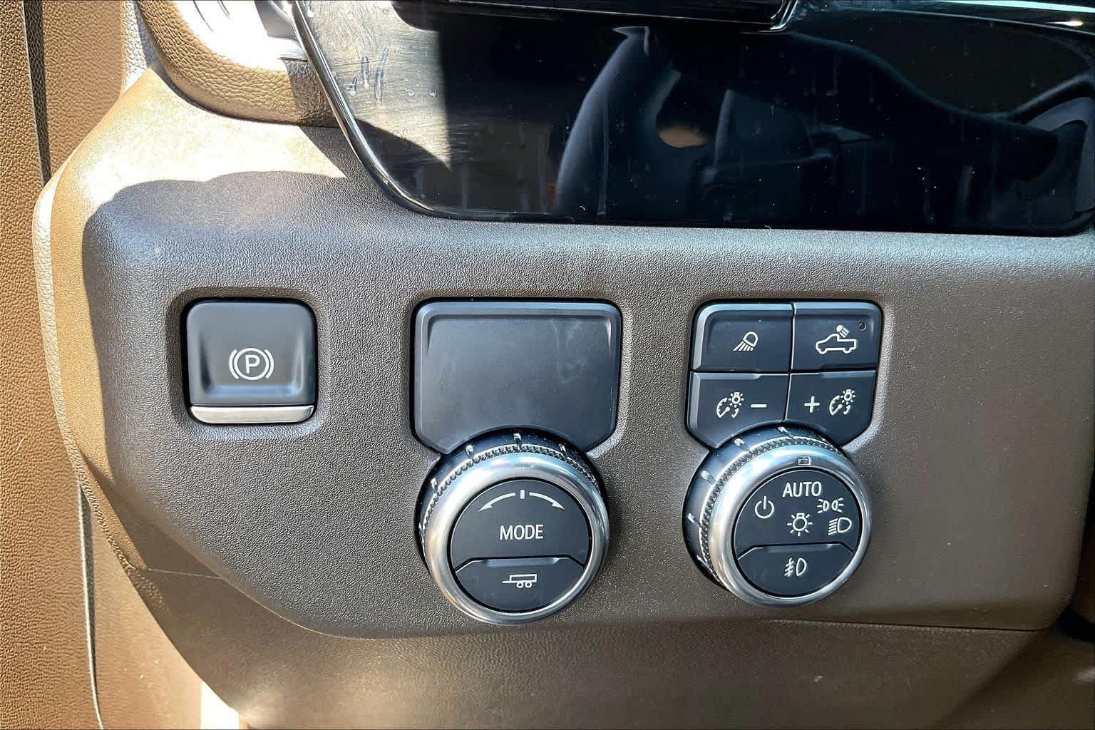 Used 2024 GMC Sierra 1500 SLT RWD image 14