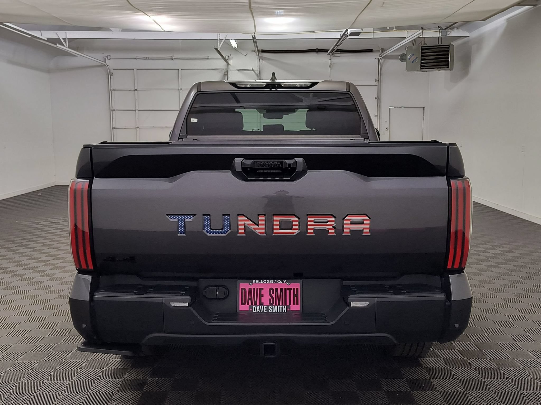 Used 2025 Toyota Tundra Limited w/ TRD Off-Road Package AWD/4WD image 9