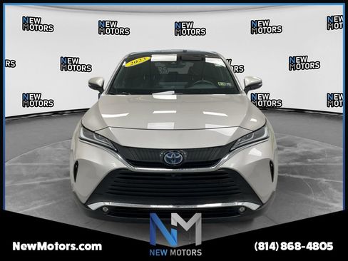 Used 2023 Toyota Venza Limited AWD/4WD image 6