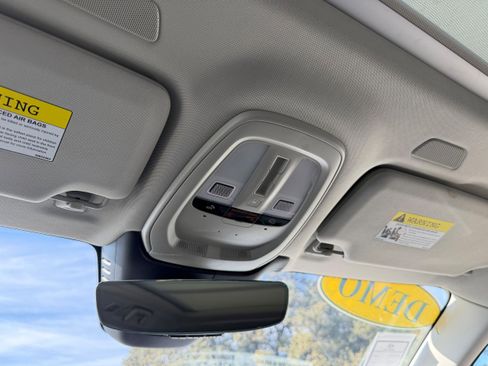 Used 2025 Volvo V90 B6 Cross Country Plus w/ Protection Package Premier image 16