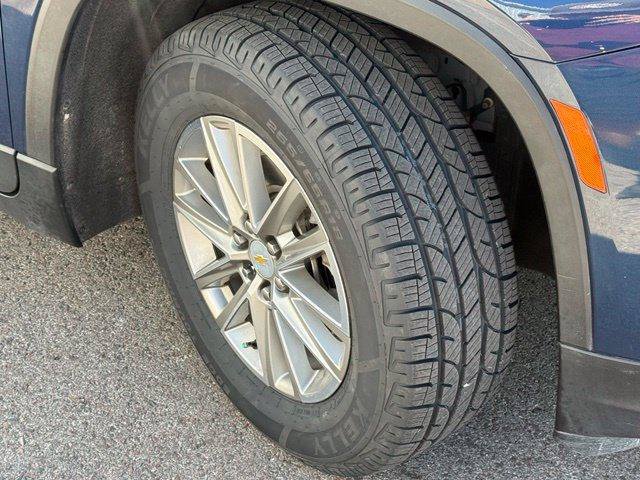 Used 2023 Chevrolet Traverse LT AWD/4WD image 17