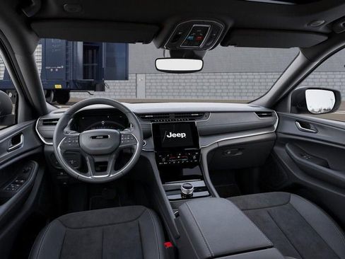 New 2025 Jeep Grand Cherokee L Altitude AWD/4WD image 14