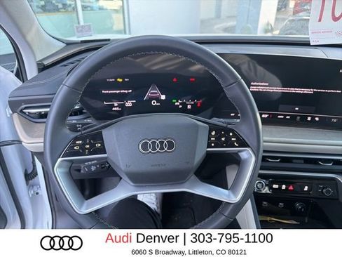 Used 2025 Audi Q5 Premium w/ Convenience Package image 5