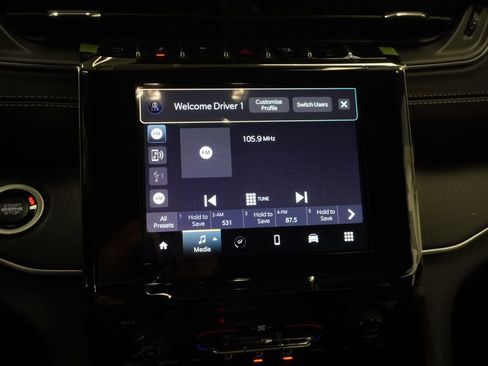 New 2026 Jeep Grand Cherokee Laredo AWD/4WD image 21