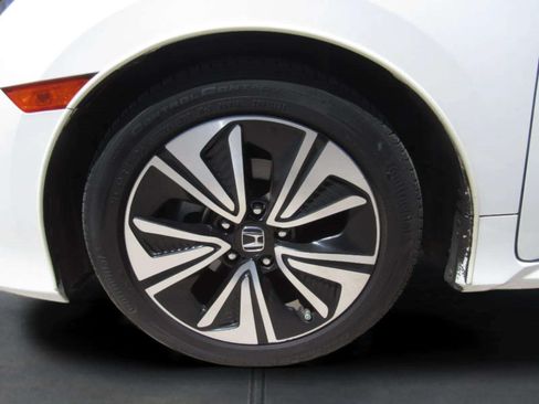 Used 2017 Honda Civic EX-L image 5
