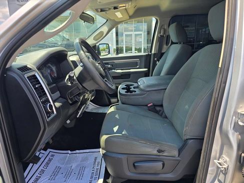 Used 2019 RAM 1500 Classic SLT RWD image 11