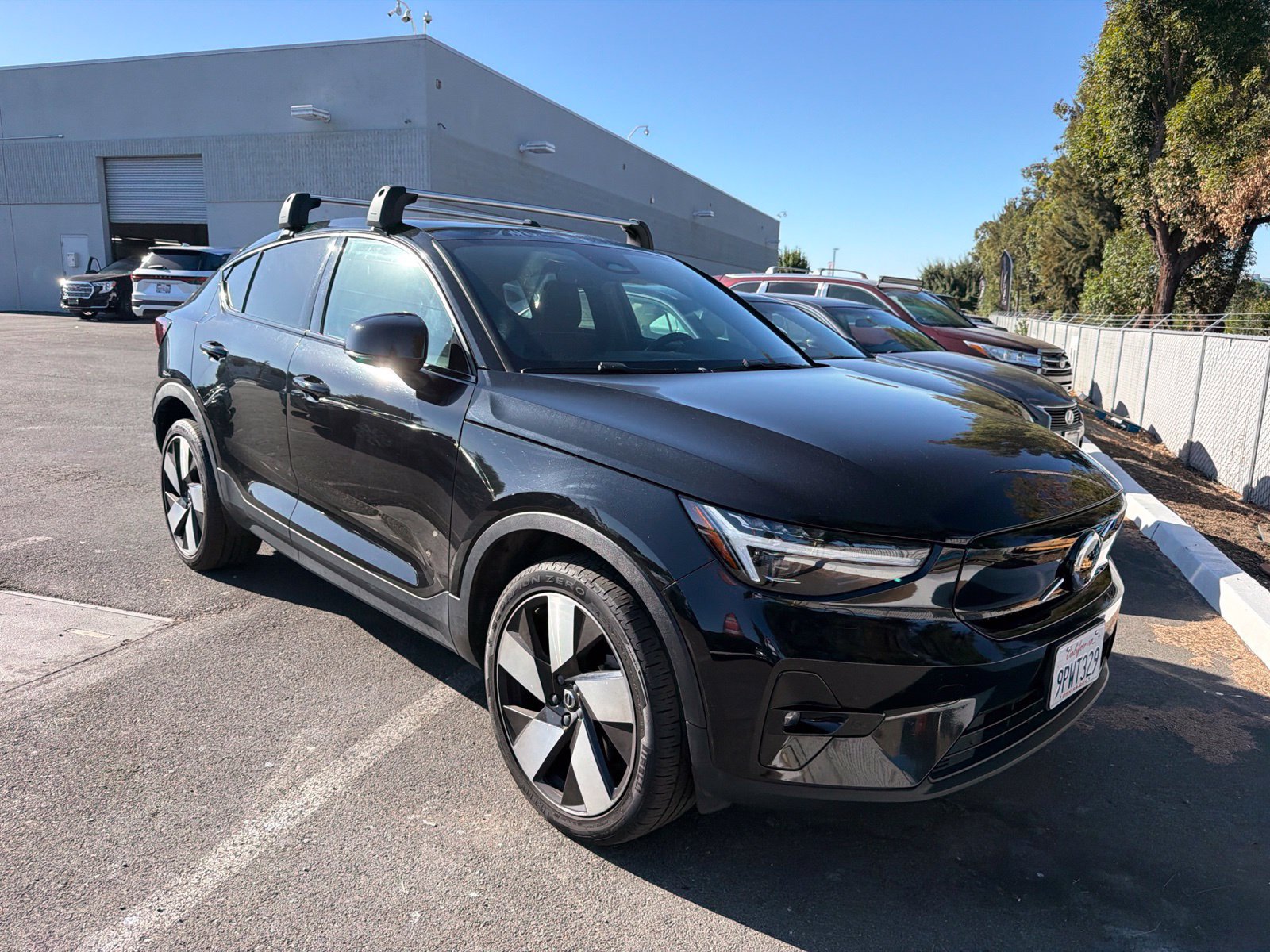 Used 2023 Volvo C40 P8 Recharge Ultimate AWD/4WD image 2