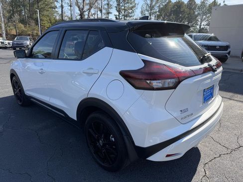 Used 2024 Nissan Kicks SR w/ SR Premium Package image 4