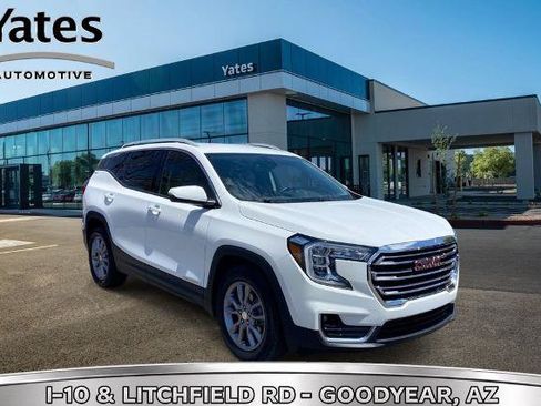 Used 2023 GMC Terrain SLT FWD image 1