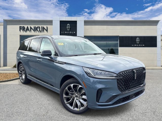 New 2026 Lincoln Aviator 2WD w/ Jet Appearance Package image 1