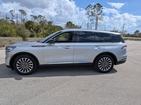 Used 2023 Lincoln Aviator Reserve AWD/4WD image 8