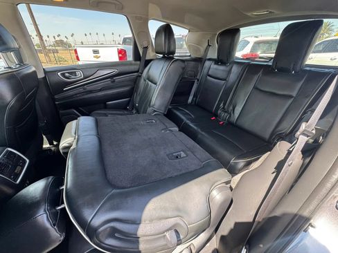 Used 2019 INFINITI QX60 Luxe w/ Essential Package FWD image 25