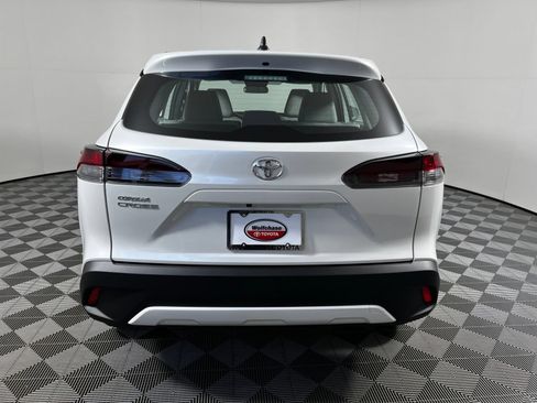 Used 2026 Toyota Corolla Cross L FWD image 6