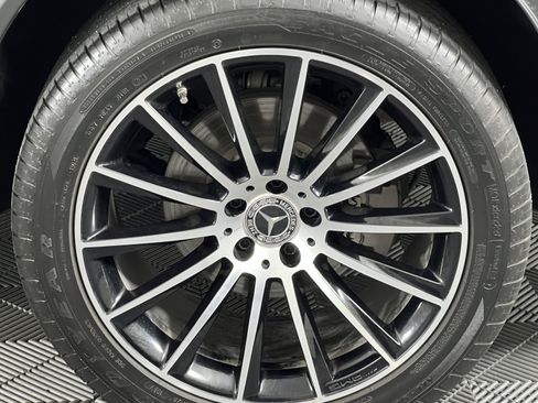 Used 2020 Mercedes-Benz GLC 300 4MATIC Coupe image 15