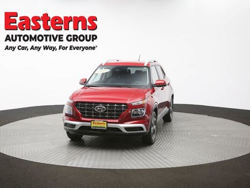 Used 2024 Hyundai Venue Limited FWD image 53