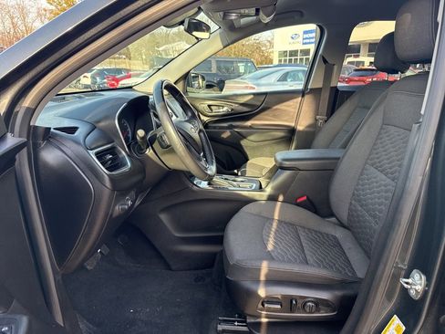 Used 2018 Chevrolet Equinox LT image 20