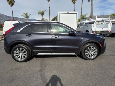 Used 2023 Cadillac XT4 Premium Luxury image 9