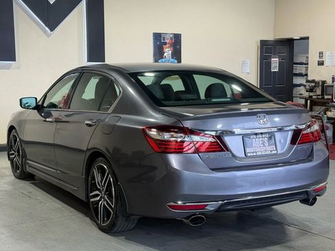 Used 2016 Honda Accord Sport image 6