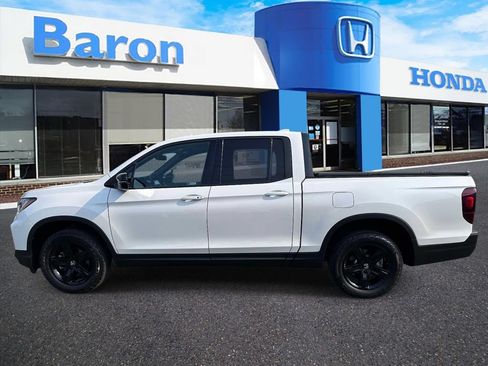 Used 2023 Honda Ridgeline Black Edition image 3