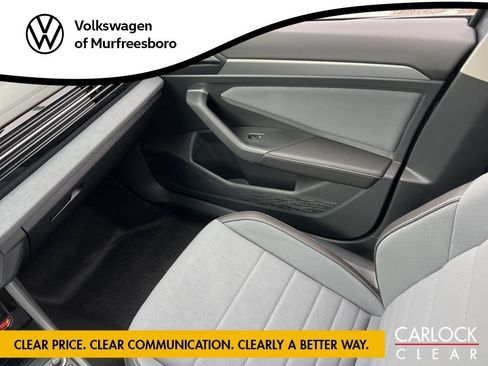 Used 2026 Volkswagen Jetta SE FWD image 26