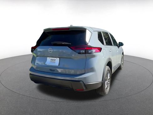 Used 2026 Nissan Rogue SV FWD image 13