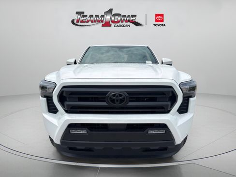 New 2026 Toyota Tacoma SR5 RWD image 3