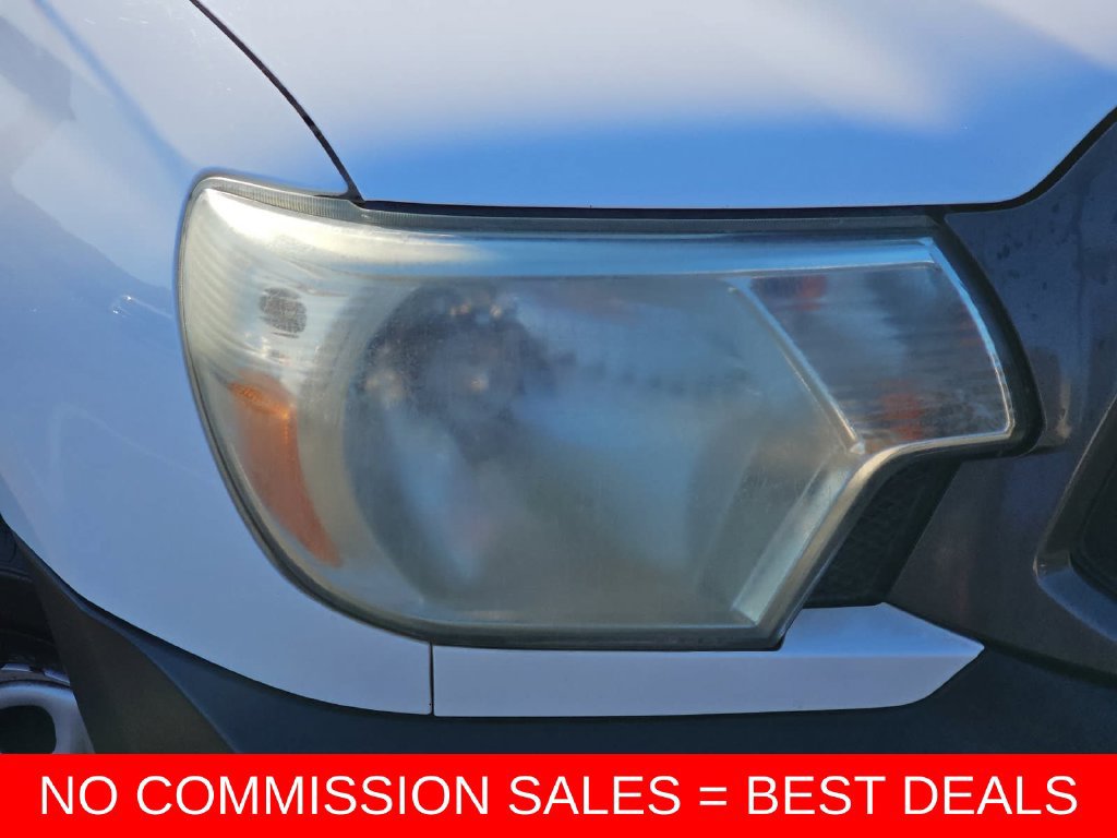 Used 2015 Toyota Tacoma 2WD Access Cab image 32