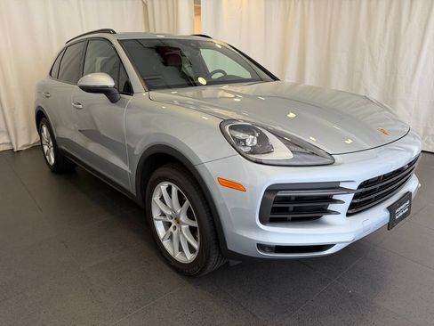 Certified 2023 Porsche Cayenne AWD/4WD image 7