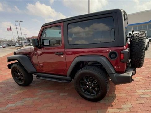 Used 2021 Jeep Wrangler Sport image 7