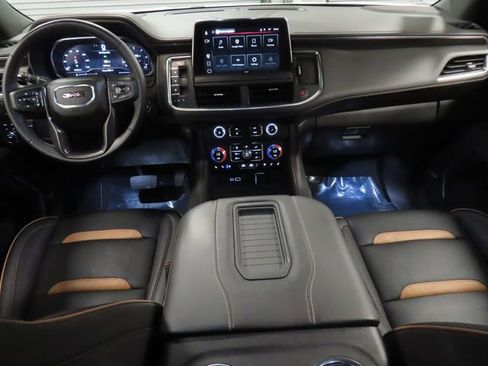 Used 2023 GMC Yukon XL AT4 AWD/4WD image 28