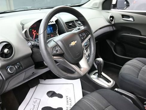 Used 2014 Chevrolet Sonic LT FWD image 13