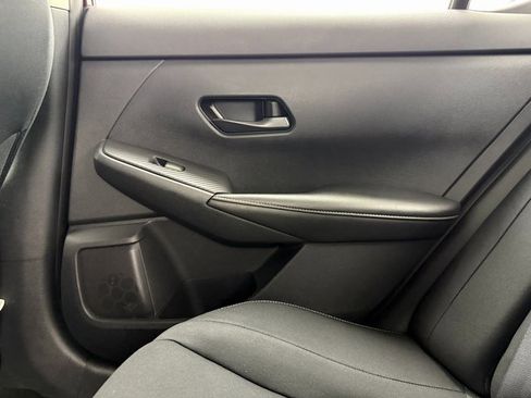 Used 2024 Nissan Sentra SV image 33