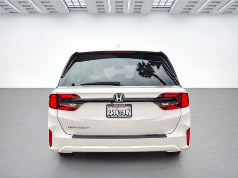 Used 2025 Honda Odyssey EX-L image 6