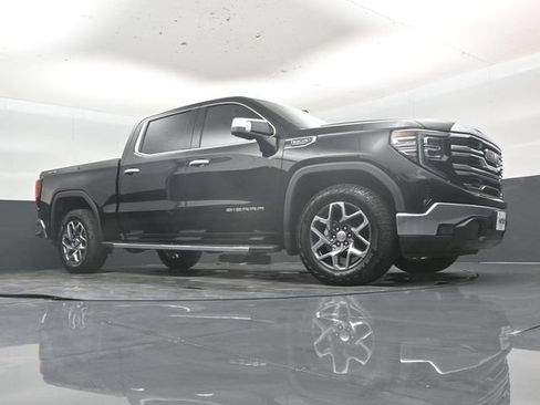 Used 2022 GMC Sierra 1500 SLT w/ SLT Convenience Package AWD/4WD image 50